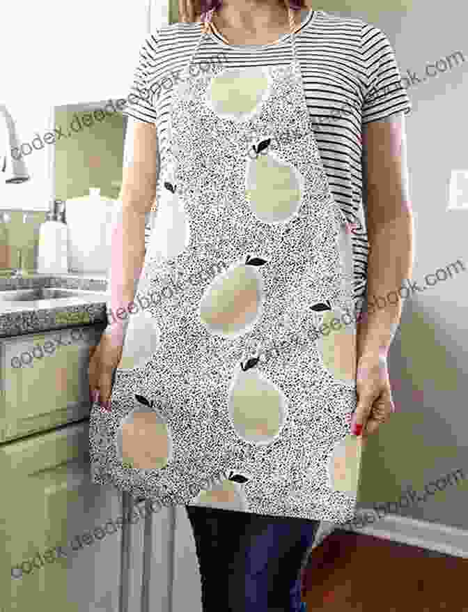A Functional And Stylish No Sew Apron Protects Your Clothes While Cooking. Arm Knitting: 30 No Needle Projects For You And Your Home
